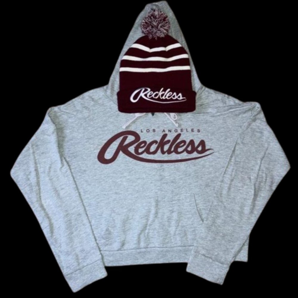 Gray sweatshirt